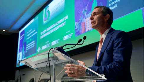 Ricardo Mussa, chair da SB COP, discursa no lançamento da aliança global liderada pela CNI para ampliar o protagonismo do setor empresarial nas negociações climáticas da ONU.